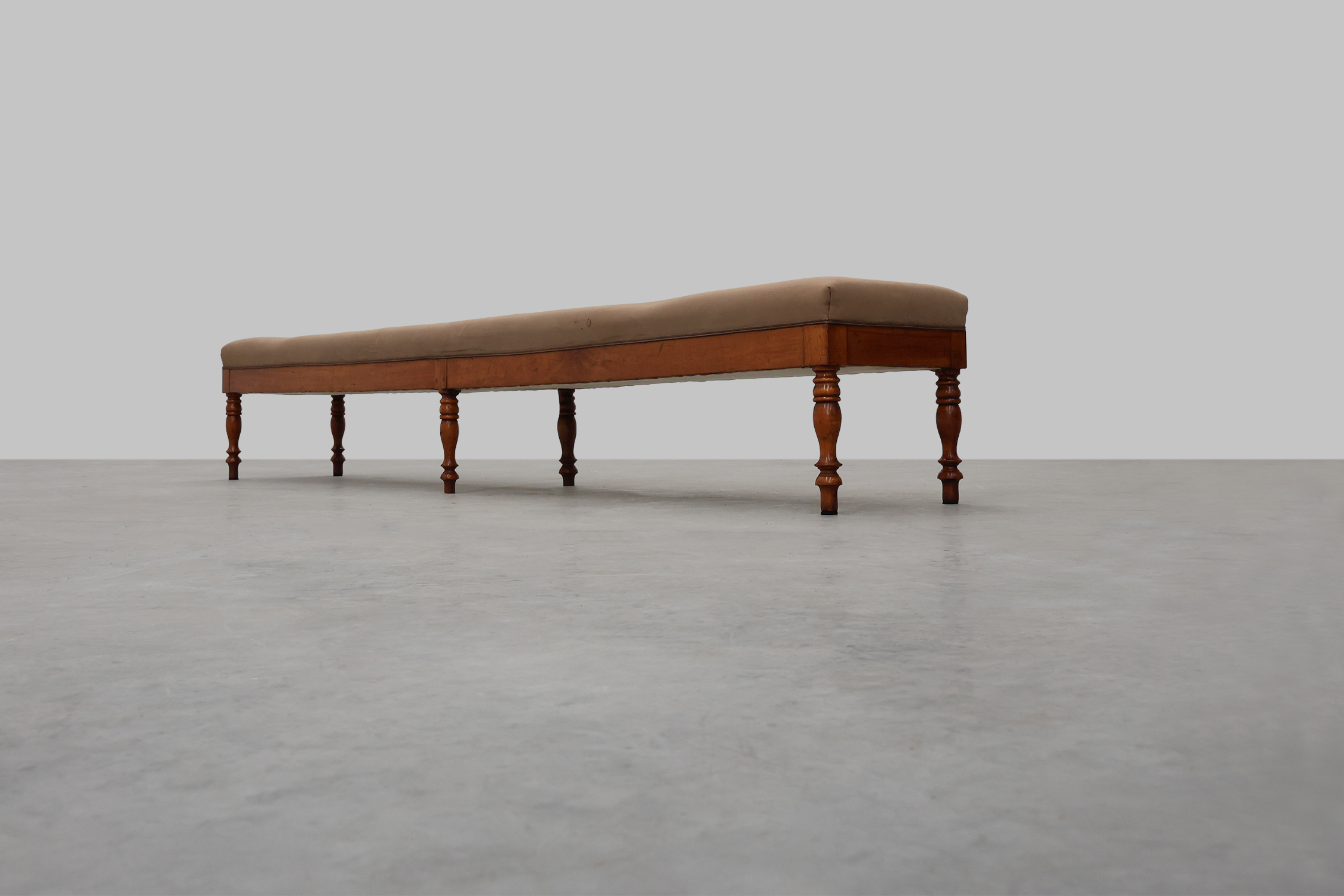 Elegant 19th Century Bench with Six Turned Legs, circa 1840thumbnail